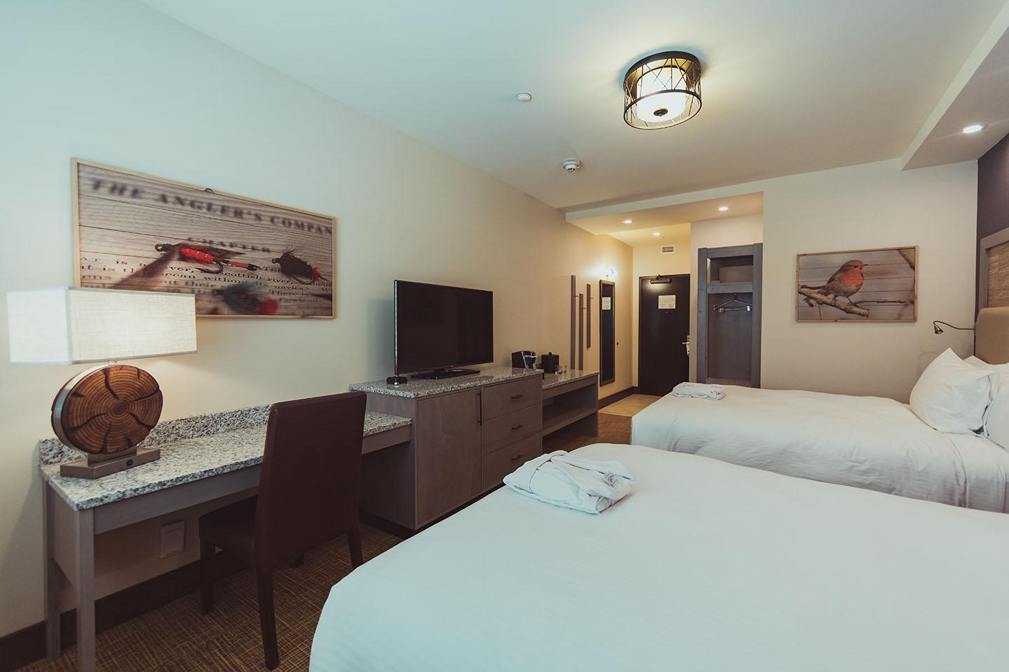 Double Queen with Desk two beds